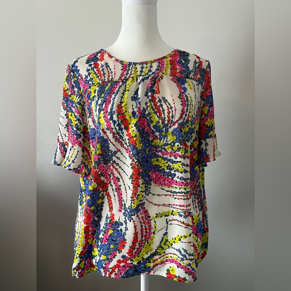 Talbots floral top in MP - Picture 2 of 5